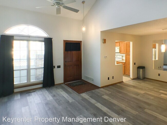Building Photo - 2 br, 3 bath House - 965 S Evanston Cir