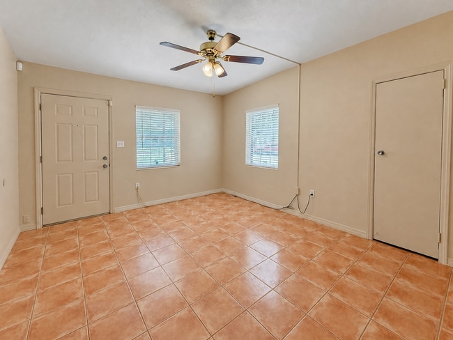 Building Photo - 647 San Juan Blvd