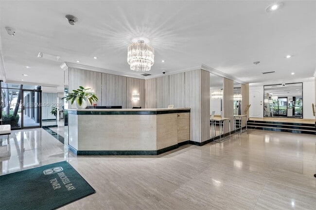 Foto del edificio - 1408 Brickell Bay Dr