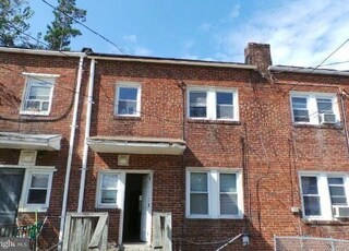 Building Photo - 3815 Cottage Ave