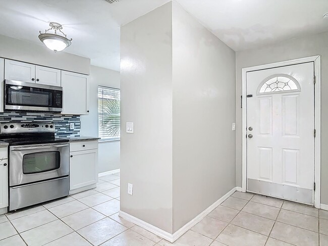 Photo - UPDATED 2 Bed, 2 Bath Home with Screened L...