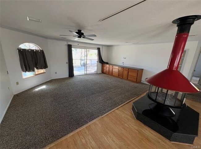 Foto del edificio - Beautiful single story Canyon Lake Home