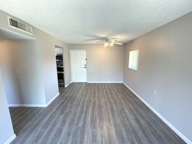 Photo - 1153 Lake Victoria Dr Townhome
