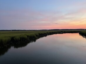 Building Photo - 806 Crosley St