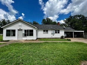 Building Photo - 1416 Park St