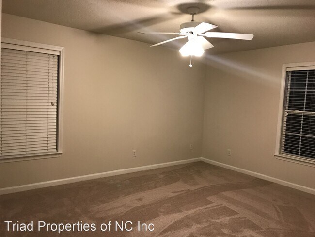 Foto del edificio - 2 br, 2 bath House - 135 #2B James Rd.