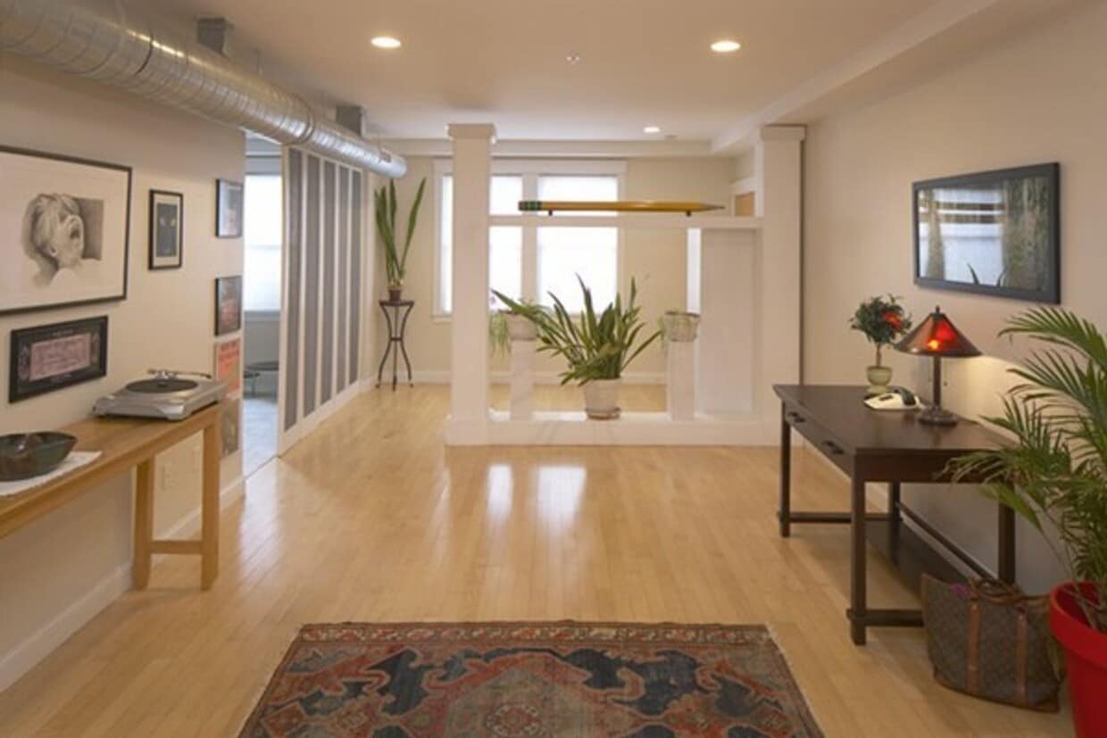 Somerville 2 BD 2 BATh Gem Available 9/1 - Somerville 2 BD 2 BATh Gem Available 9/1