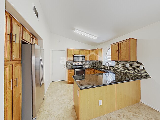 Foto del edificio - 2708 N 126th Dr