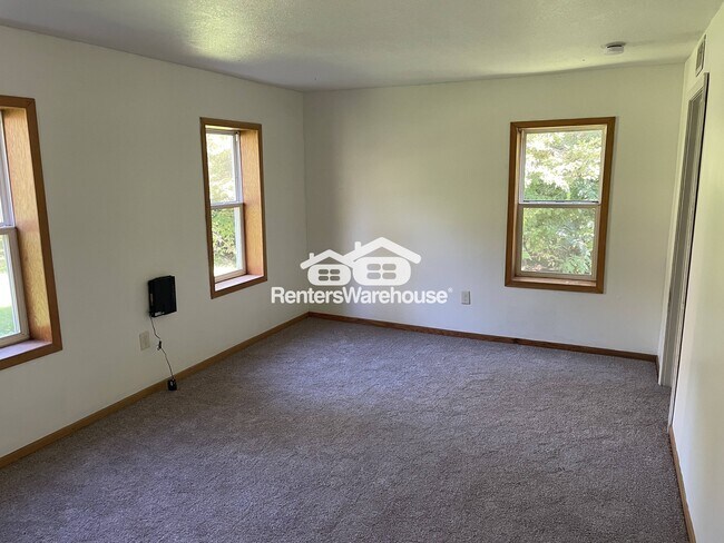 Foto del edificio - 1320 County Rd A