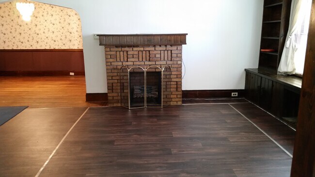 Living Room - 60 Freund St