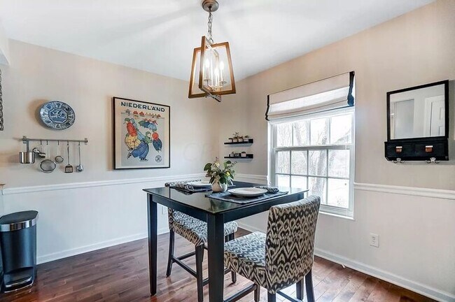 Foto del edificio - 2566 Shore Line Ln