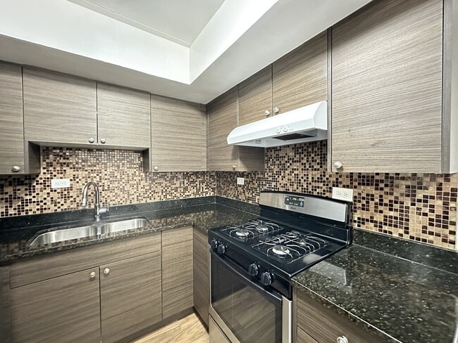 Foto del edificio - 1316 Carol St