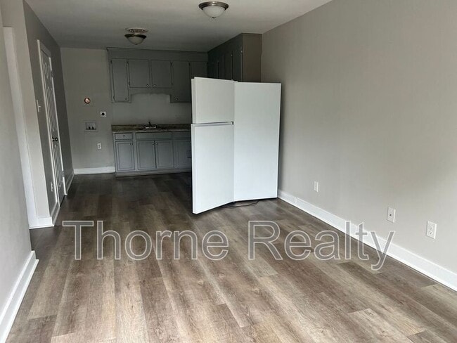 Building Photo - 118 Nandina Ct