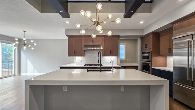 Building Photo - 87 Legacy Glen Terrace SE