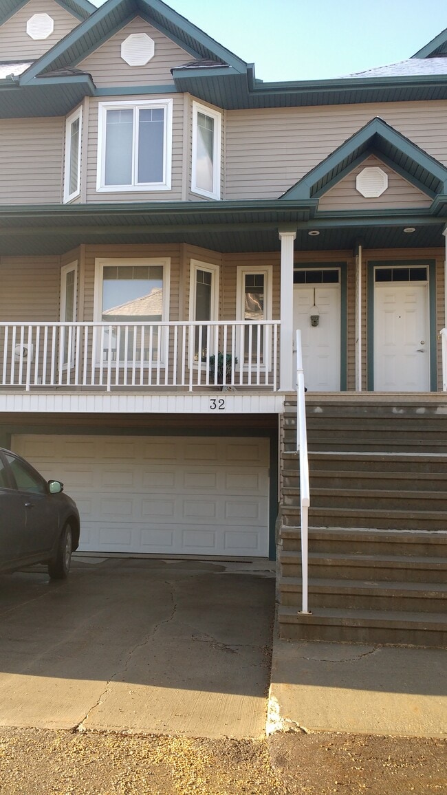Building Photo - 903 Rutherford Rd SW