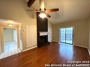 Foto del edificio - 8423 Timber Bridge St