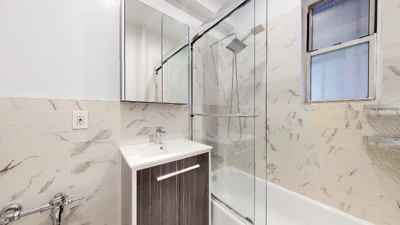 Foto del edificio - 770 Ocean Pkwy