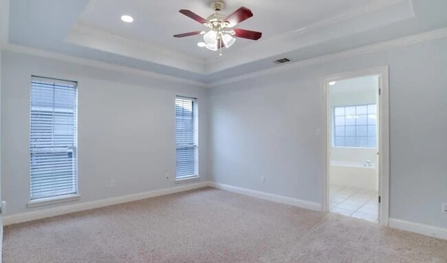 Foto del edificio - 5751 Gold Crest Dr