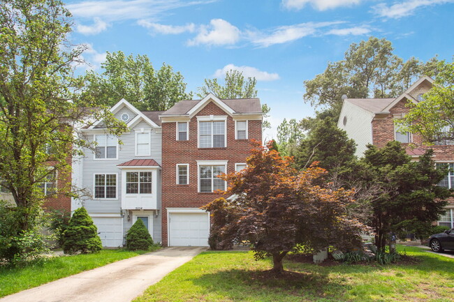 Building Photo - 2252 Commissary Cir