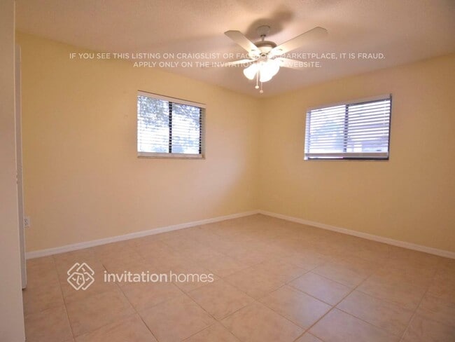 Foto del edificio - 490 Albenga Rd NW