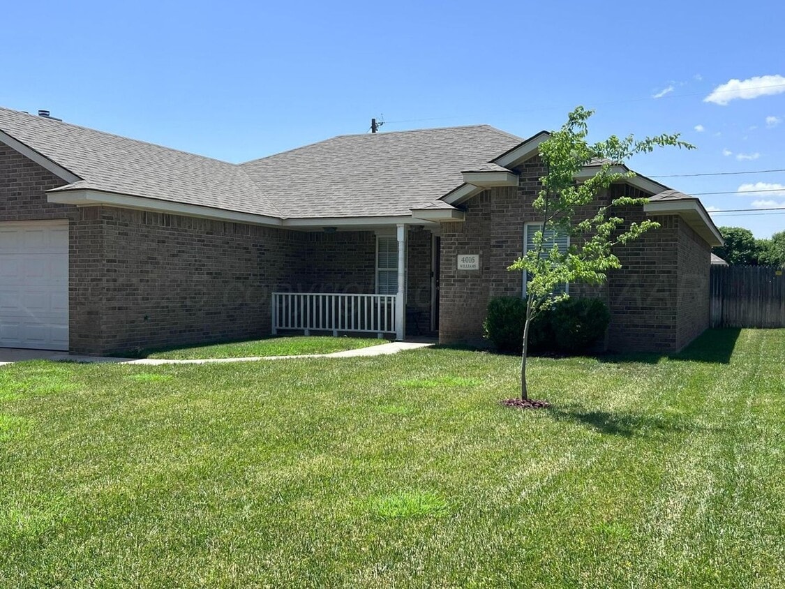 Primary Photo - Sale or Lease Home in Tradewinds