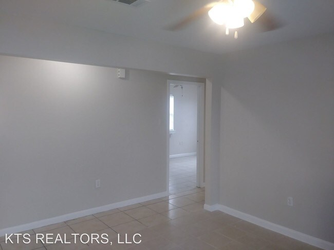 Foto del edificio - 2325-2327 Winthrop St