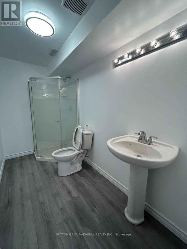 Building Photo - 113 Hurst Dr