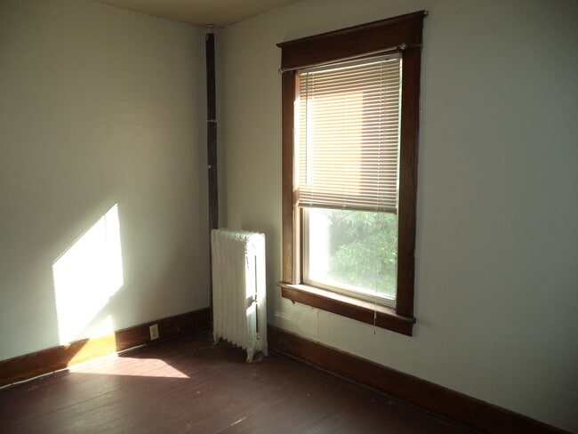 Building Photo - 426 S Atherton St