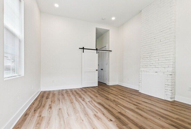 Foto del edificio - 2022 Bienville St