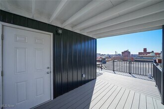 Building Photo - 408 W St Clair Ave