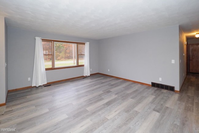 Building Photo - 3 br, 2 bath House - 18775 Moorepark Rd