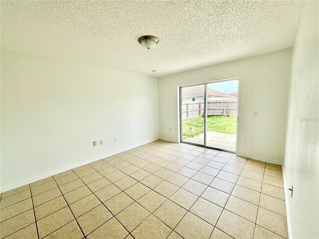 Foto del edificio - 362 Aylesbury Ct