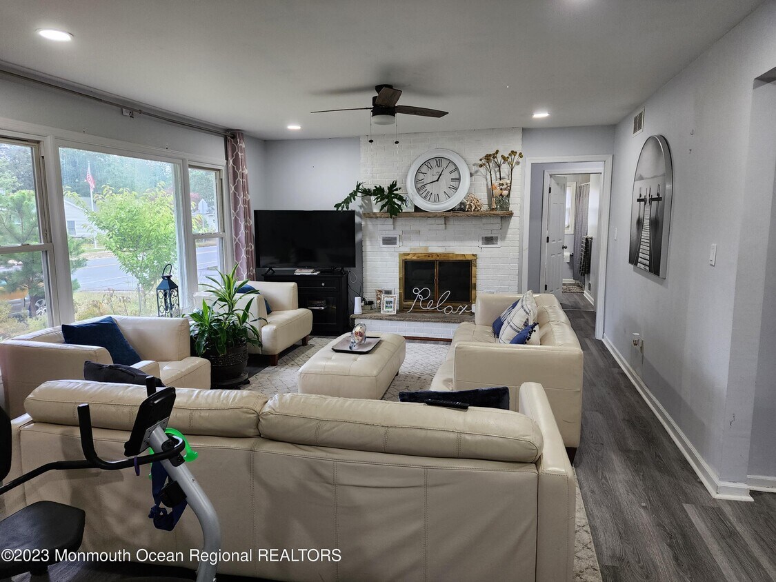 415 Prospect Ave Pine Beach, NJ 08741 Alquileres en Pine Beach, NJ