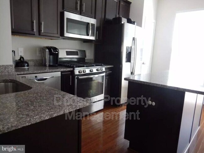 Foto del edificio - 4506 Potomac Highlands Cir
