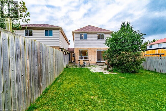 Building Photo - 119 Summers Dr