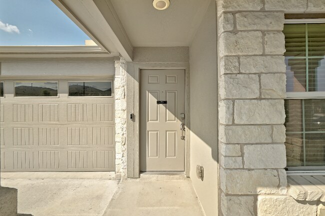 Building Photo - 129 Konik Rd