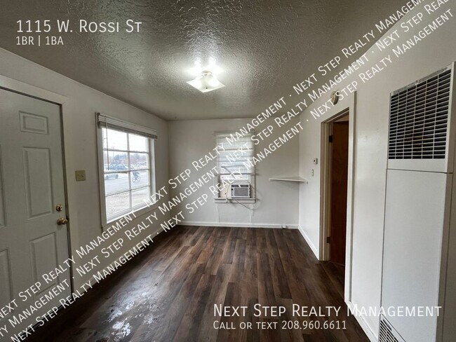 Building Photo - 1 Bed 1 Bath - 2 Blocks from BSU
