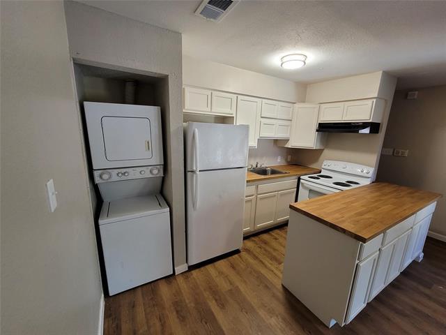 Foto del edificio - 9815 Walnut St