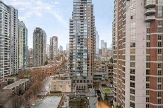 Building Photo - 888 Hamilton St