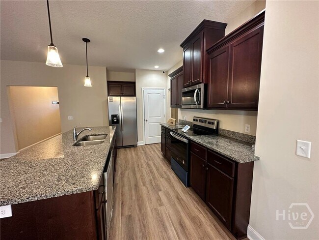 Foto del edificio - 178 Summit Cir