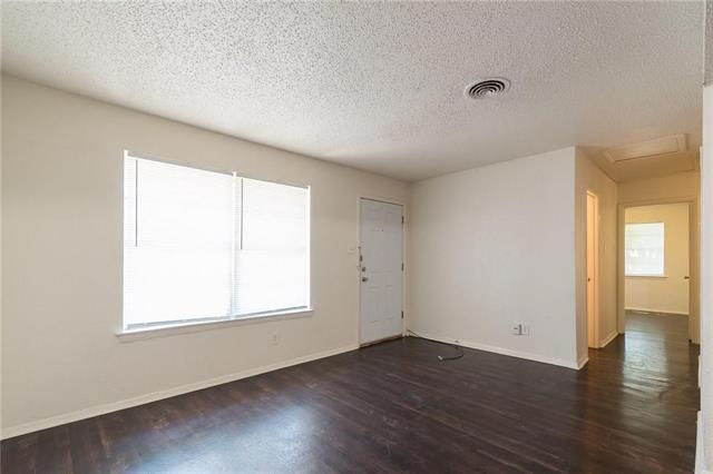 Foto del edificio - 2045 Avis Cir