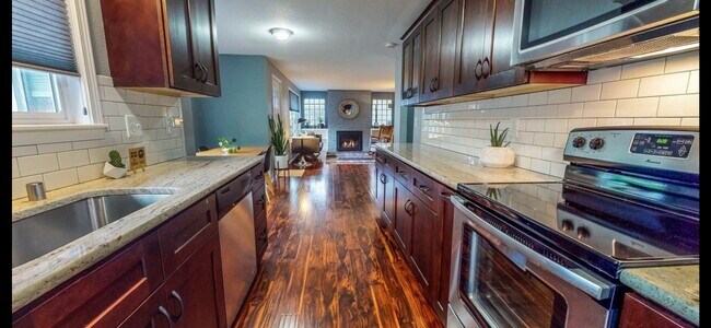 Foto del edificio - 1504 Leavenworth Ave NE