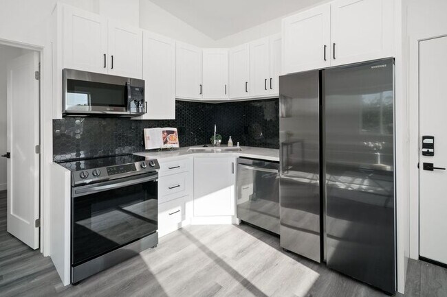 Building Photo - 4685 49th St