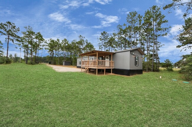 Building Photo - 1556 Brown Rd