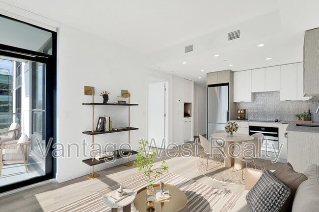 Building Photo - 1488 Bertram St