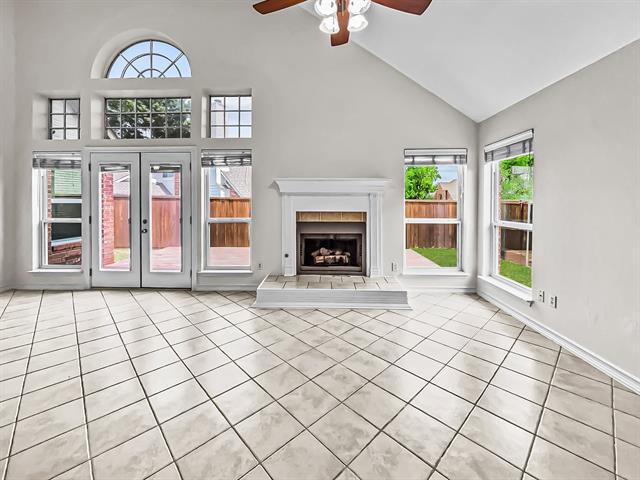 Building Photo - 605 Pheasant Knoll