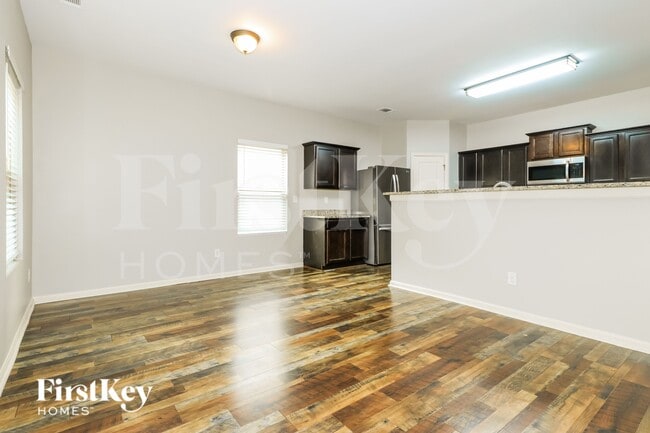 Building Photo - 639 Independence Ave