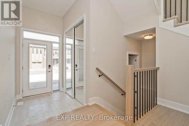 Photo du bâtiment - 402 EUPHORIA Crescent