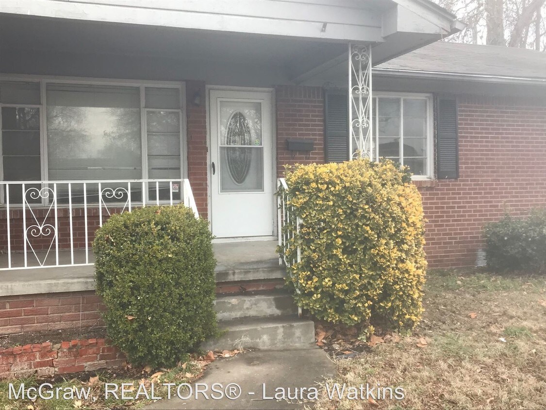 Primary Photo - 3 br, 1 bath House - 3737 E. 29th St.