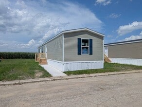 Building Photo - 11324 E Rd